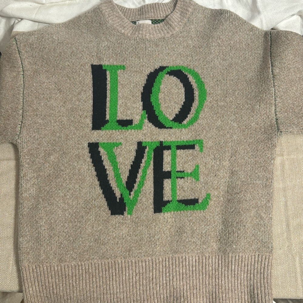 Cozy LOVE Sweater Small Oatmeal